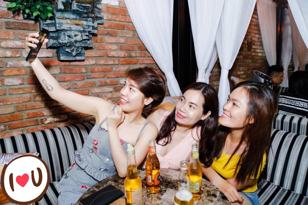 The Lily Hostel & Coffee Ho Chi Minh-stad Buitenkant foto