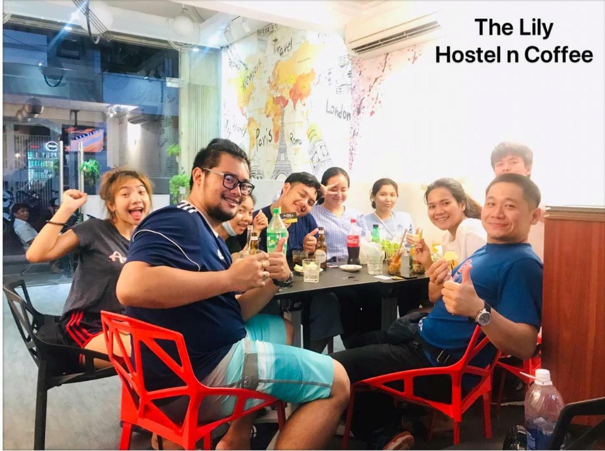 The Lily Hostel & Coffee Ho Chi Minh-stad Buitenkant foto