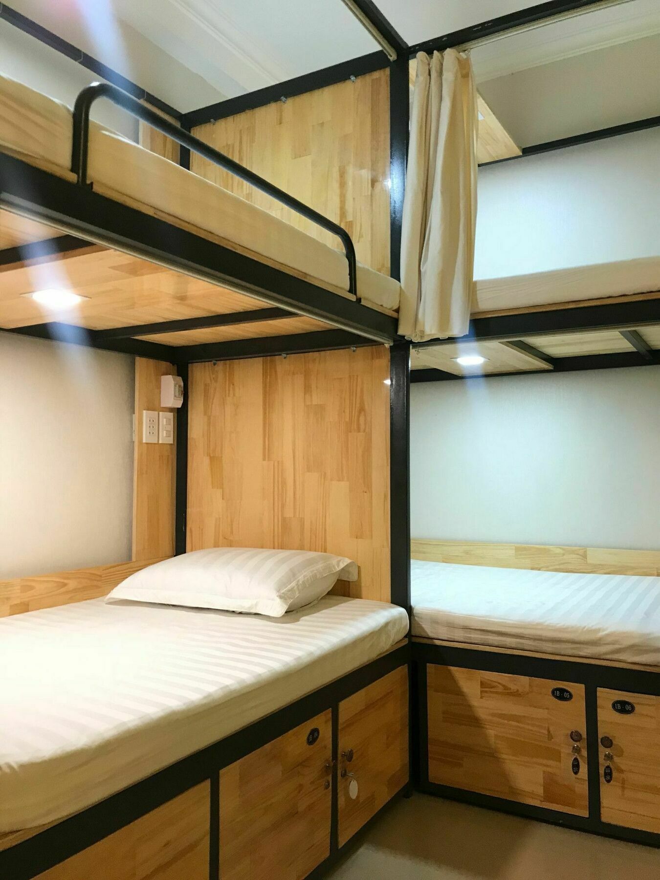 The Lily Hostel & Coffee Ho Chi Minh-stad Buitenkant foto